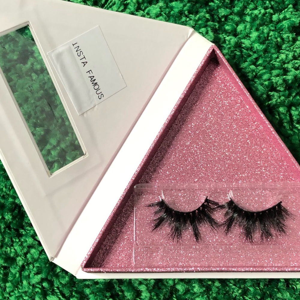 Big on Bank- INSTA FAMOUS lashes